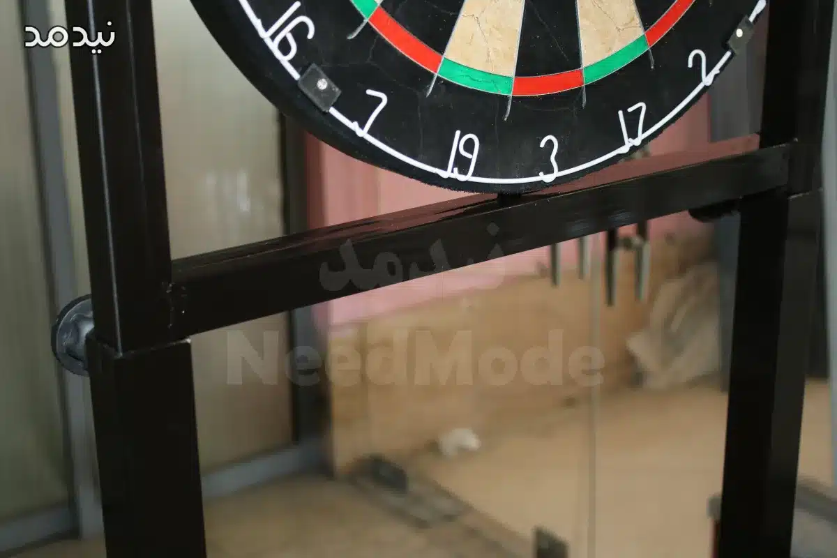 جزئیات ساخت قاب متحرک صفحه دارت در پایه دارت چرخدار نیدمد